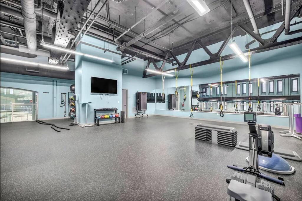 Apartamento 2Br Unit In The Heart Of Dt On Playhouse Square, With Pool And Gym Access-1106 Cleveland Exterior foto