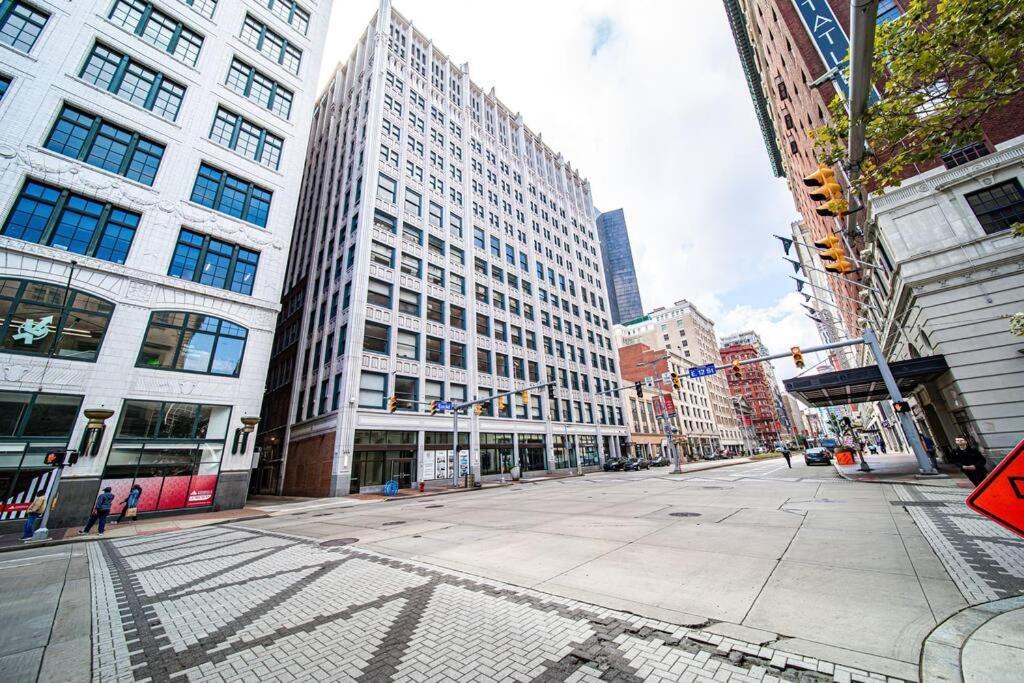 Apartamento 2Br Unit In The Heart Of Dt On Playhouse Square, With Pool And Gym Access-1106 Cleveland Exterior foto