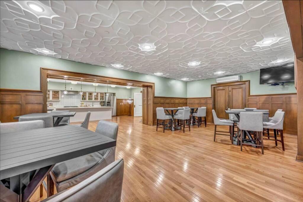 Apartamento 2Br Unit In The Heart Of Dt On Playhouse Square, With Pool And Gym Access-1106 Cleveland Exterior foto