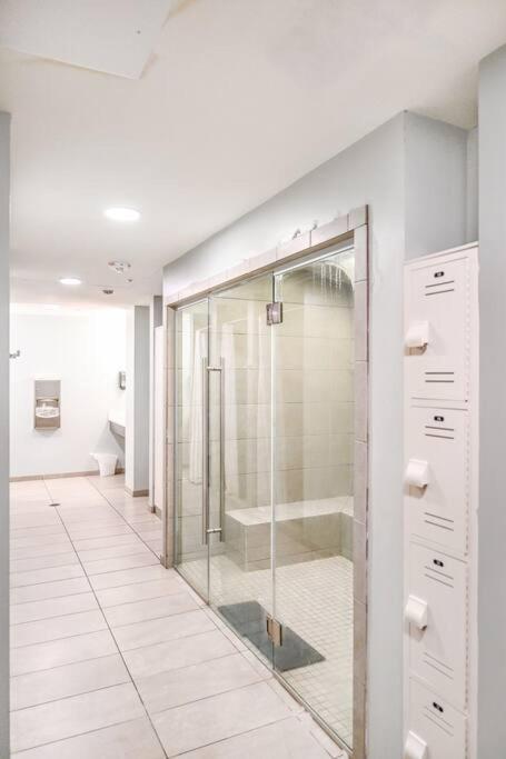 Apartamento 2Br Unit In The Heart Of Dt On Playhouse Square, With Pool And Gym Access-1106 Cleveland Exterior foto